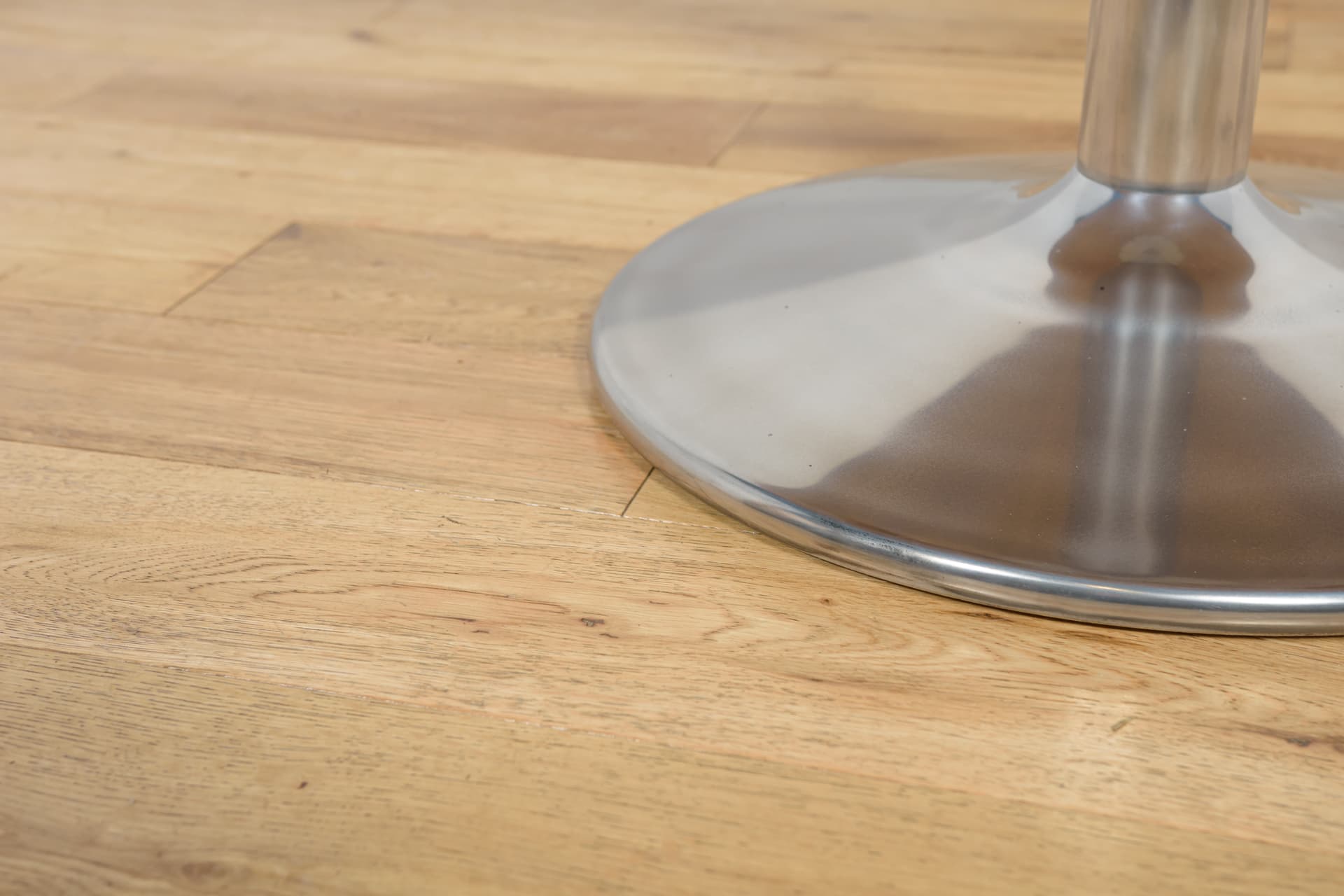 Round table, light oak, aluminium, Denmark, 1970s. - 197875