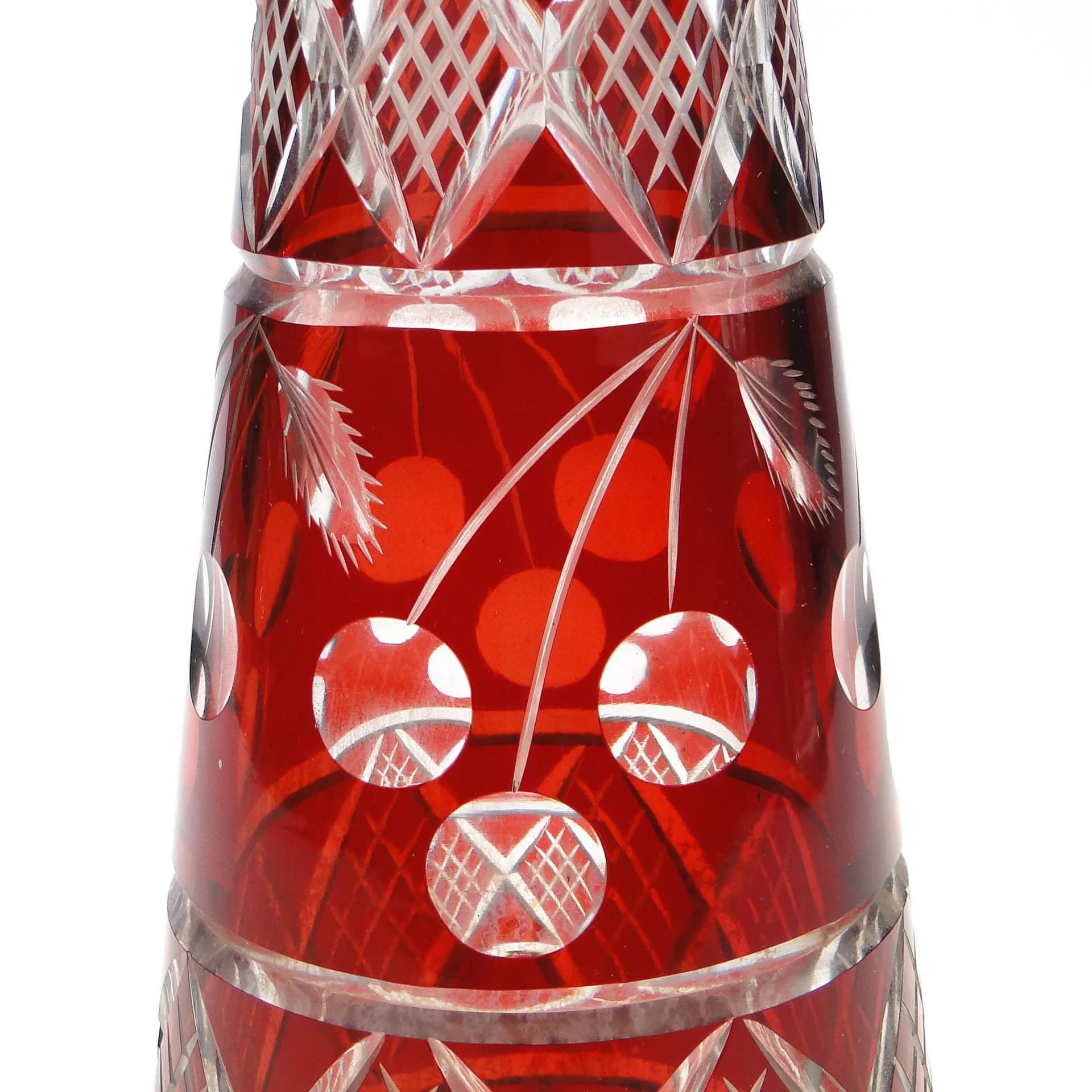 Karafka Art déco, szkło rubinowe, Czechosłowacja, lata 30. - 13799