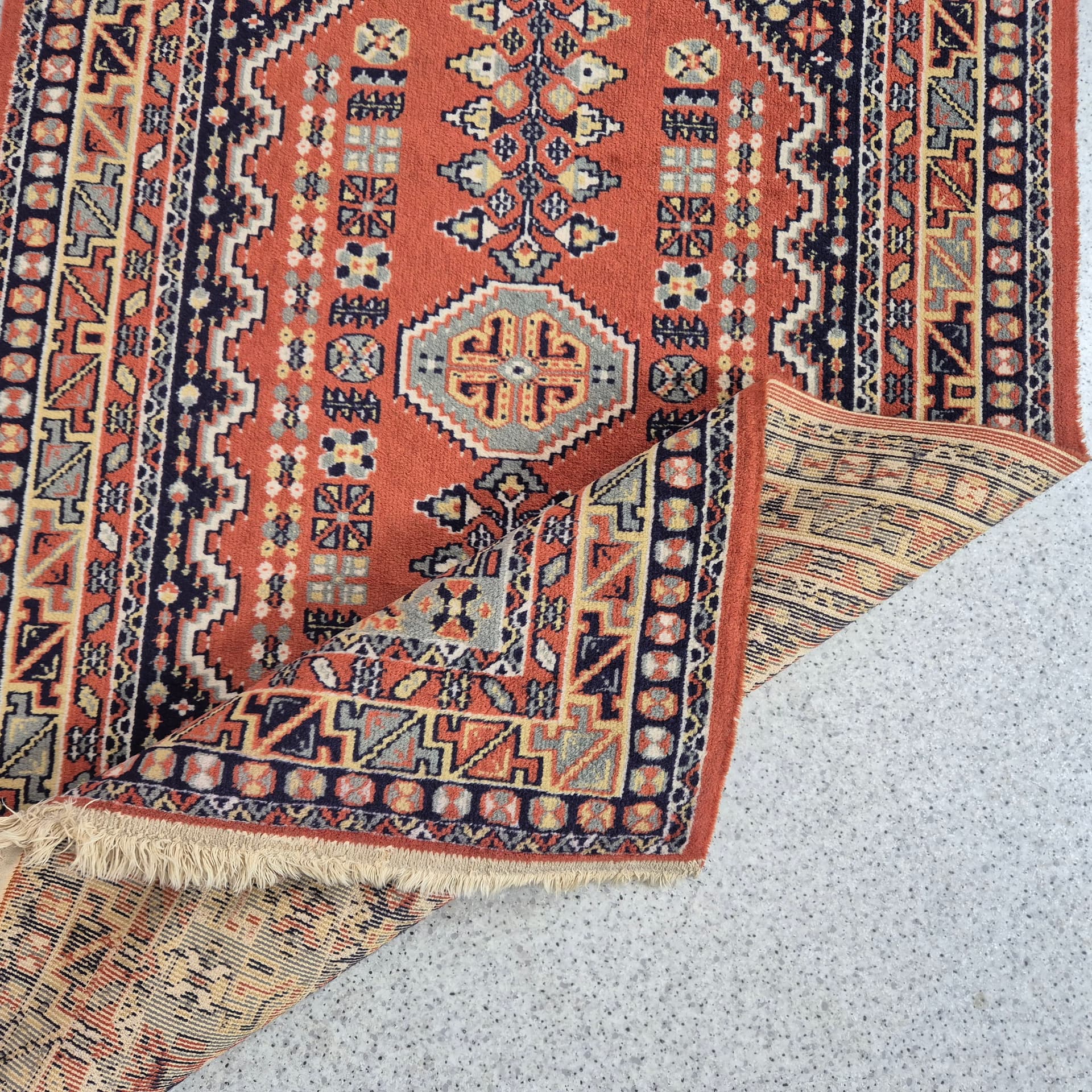 Rug Shiraz, 140x90 cm, red, wool, Iran, 1960s. - 197979