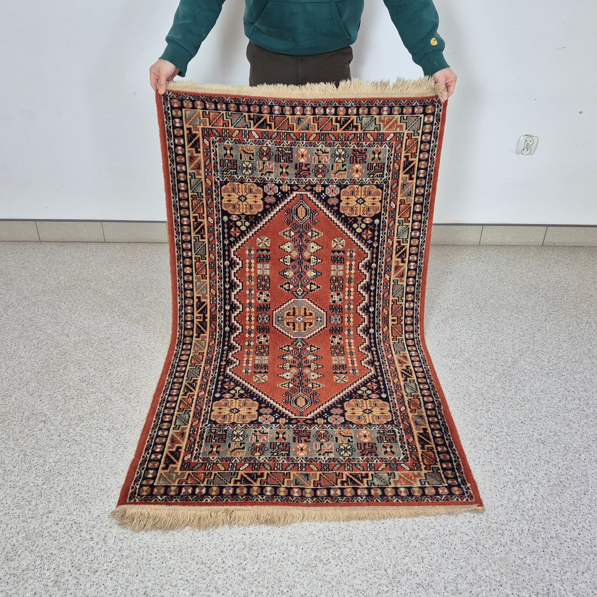 Rug Shiraz, 140x90 cm, red, wool, Iran, 1960s. - 197977