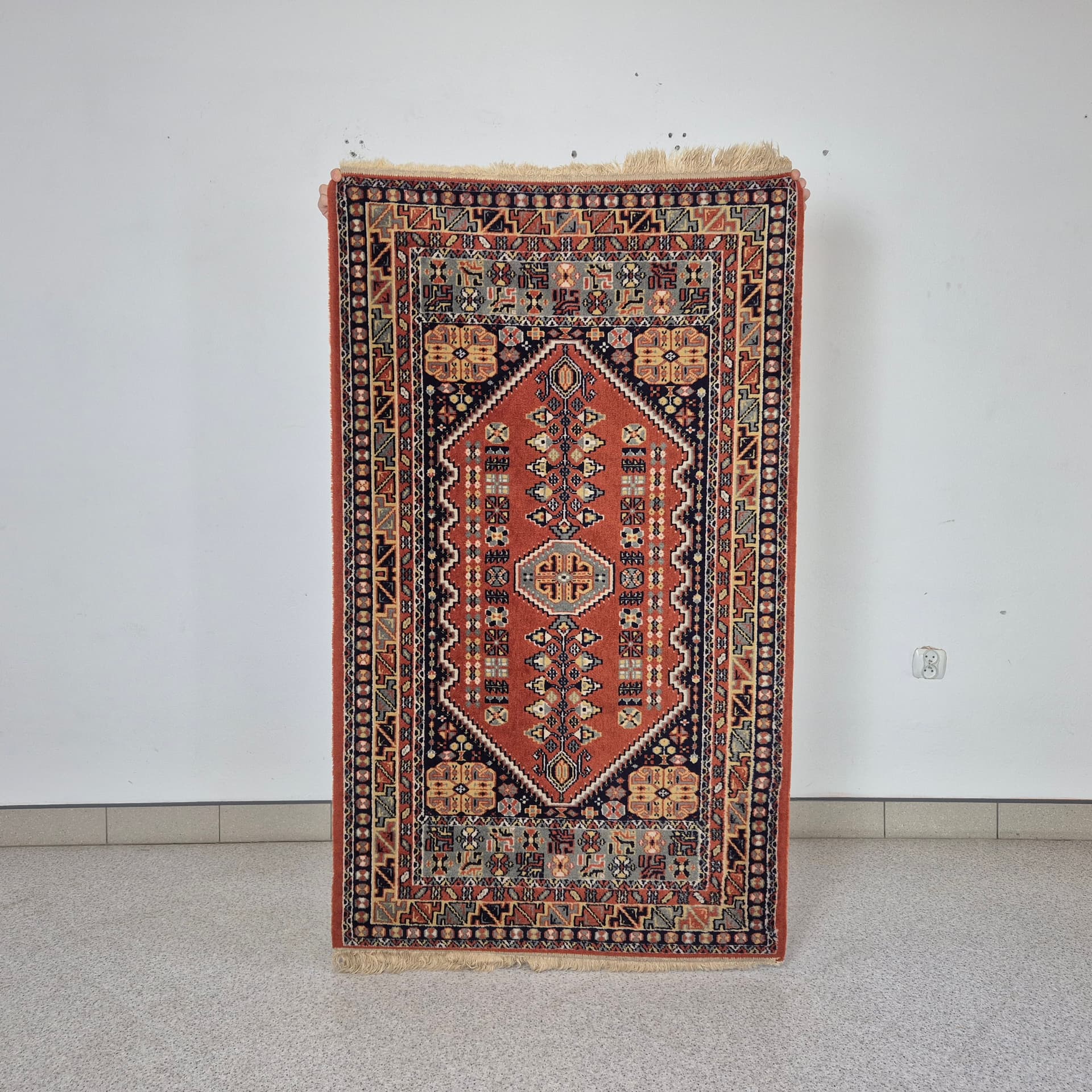Rug Shiraz, 140x90 cm, red, wool, Iran, 1960s. - 197973
