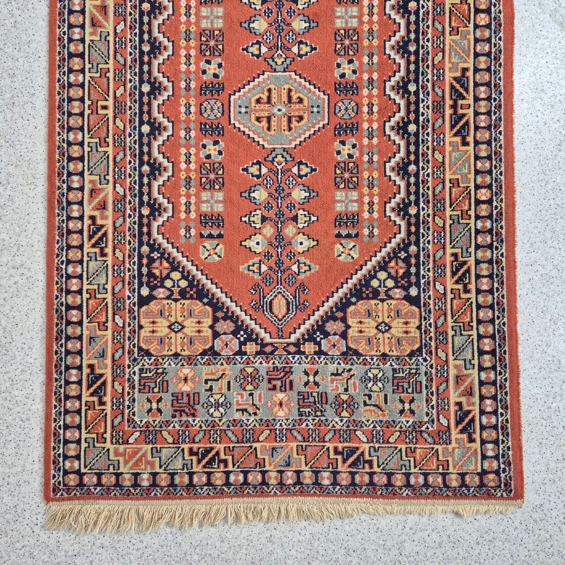 Rug Shiraz, 140x90 cm, red, wool, Iran, 1960s. - 197980