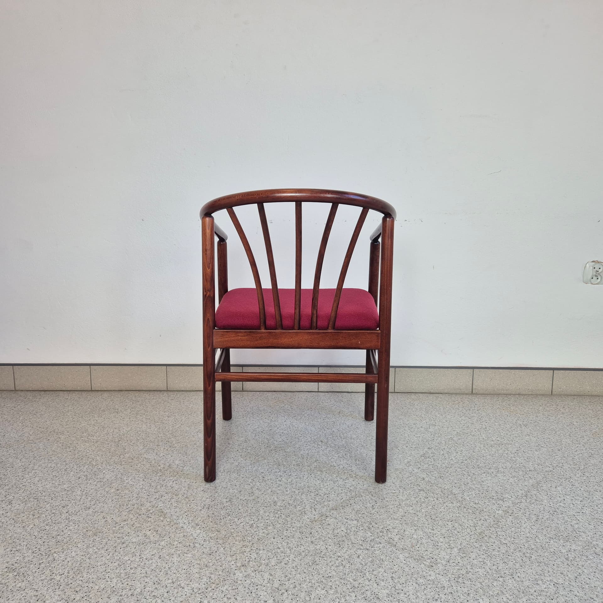 Krzesło gabinetowe, mahoń, wełna bordo, Dania, lata 70. - 198047