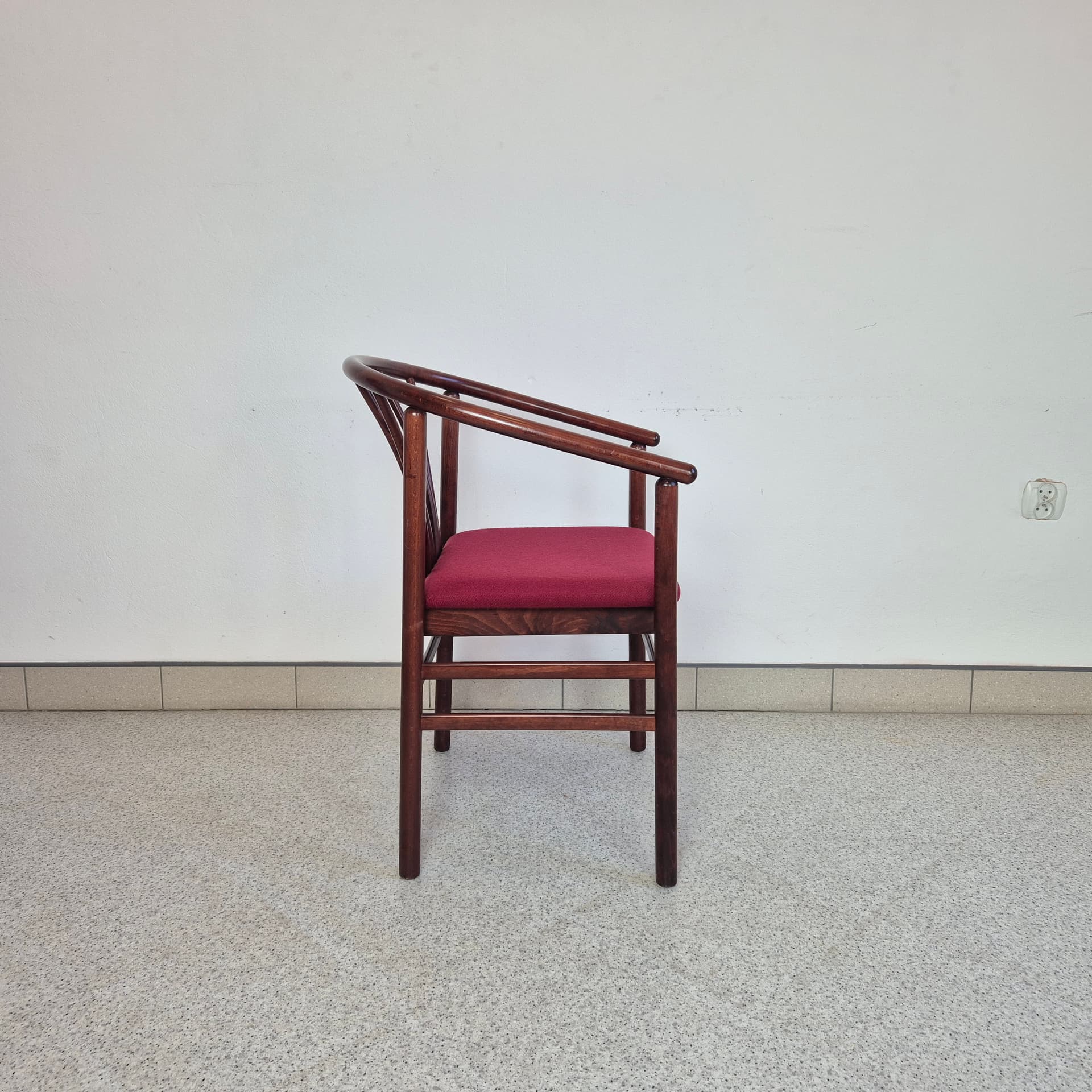 Krzesło gabinetowe, mahoń, wełna bordo, Dania, lata 70. - 198043