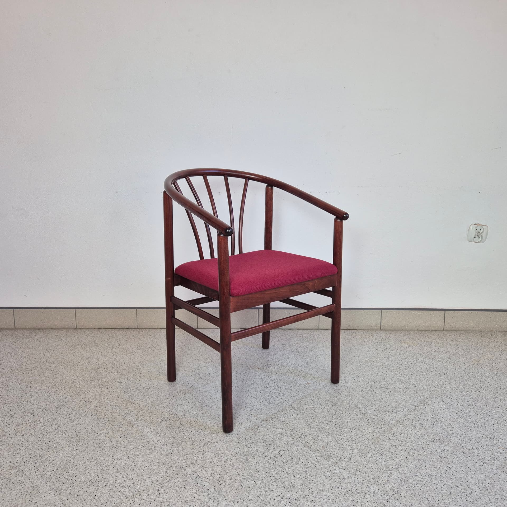 Krzesło gabinetowe, mahoń, wełna bordo, Dania, lata 70. - 198039