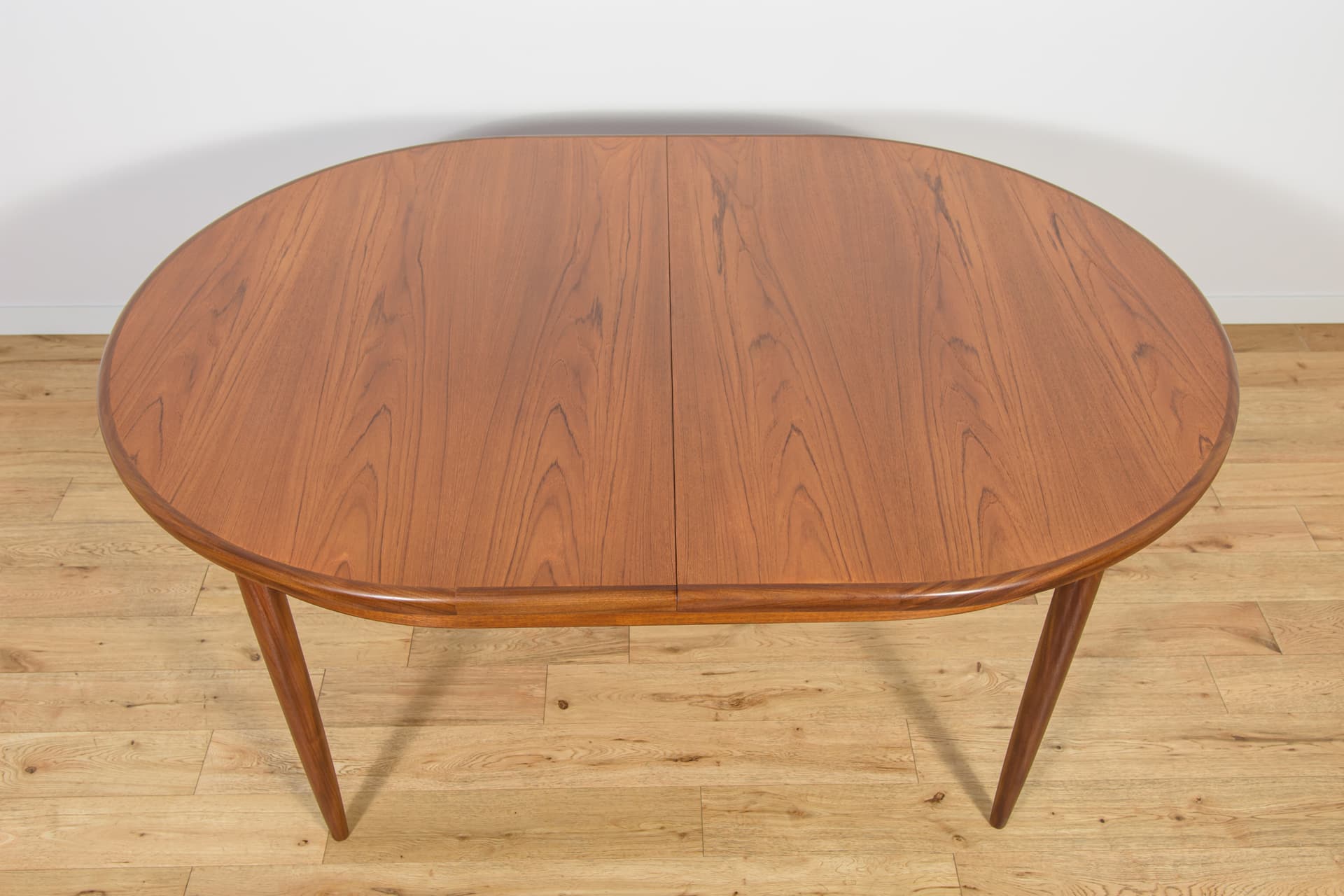 Oval Extendable Table, light brown teak, G-Plan, United Kingdom, 1960s. - 198064