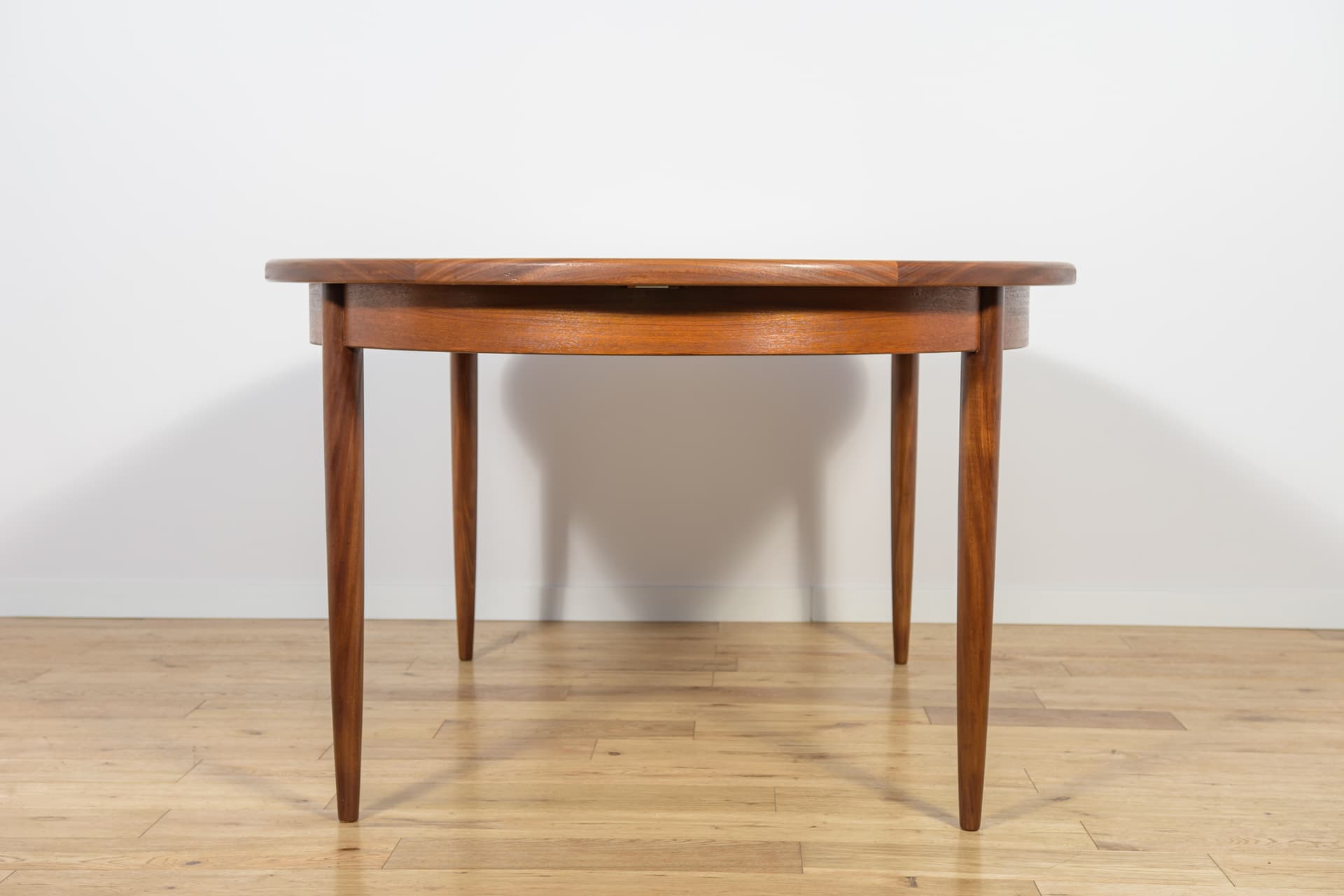 Oval Extendable Table, light brown teak, G-Plan, United Kingdom, 1960s. - 198067