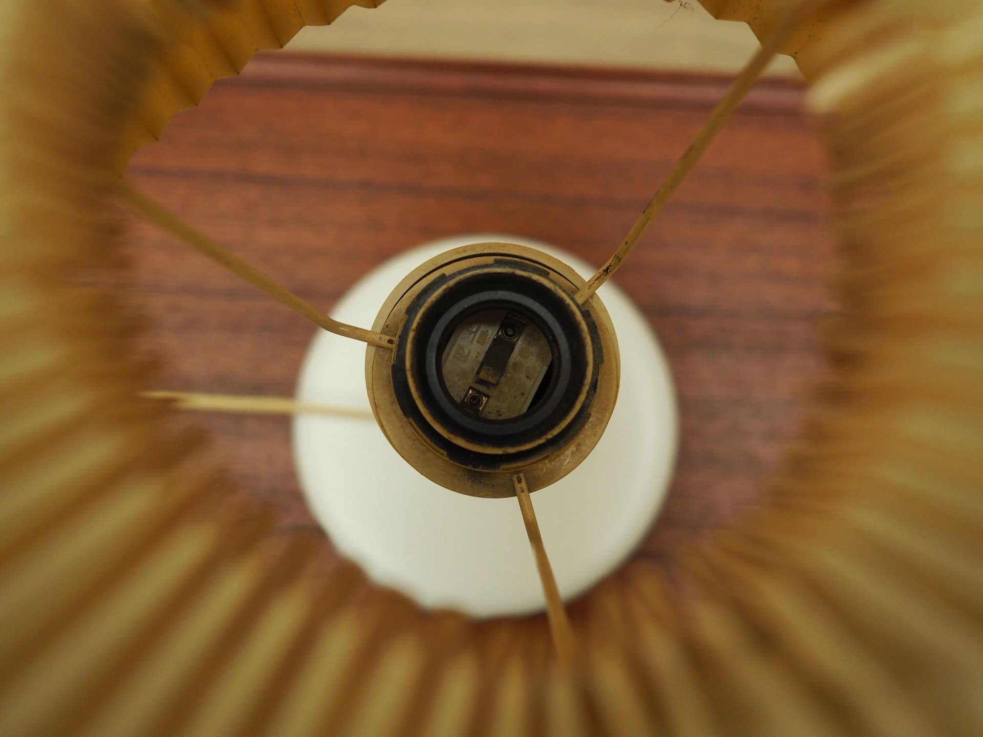 Lampa biurkowa, beżowy, metal, Dania, lata 60. - 13811