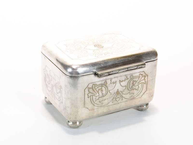 Cukiernica skrzynkowa Art déco, mosiądz srebrny, Bracia Henneberg, Polska, lata 30. - 198116