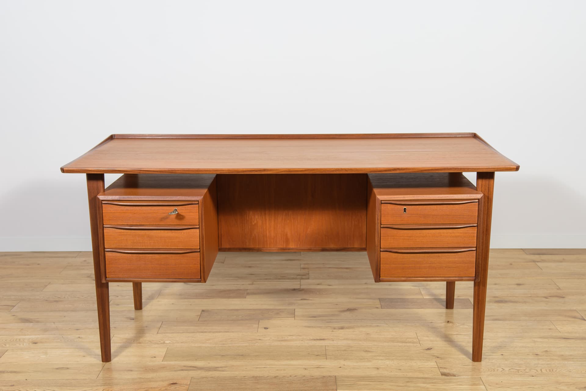 Desk, brown teak, by P. Løvig Nielsen, Denmark, 1960s. - 198167