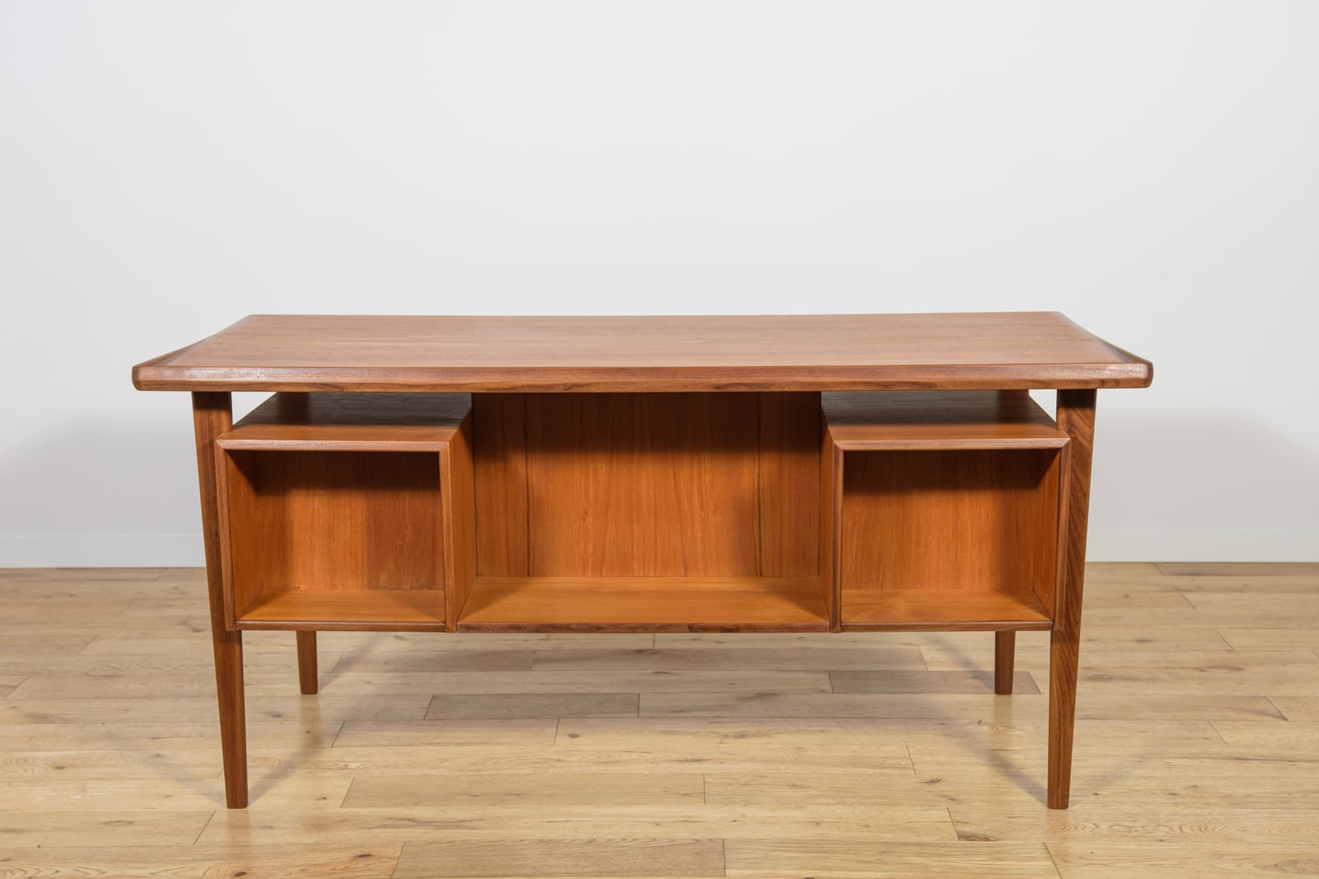 Desk, brown teak, by P. Løvig Nielsen, Denmark, 1960s. - 198171