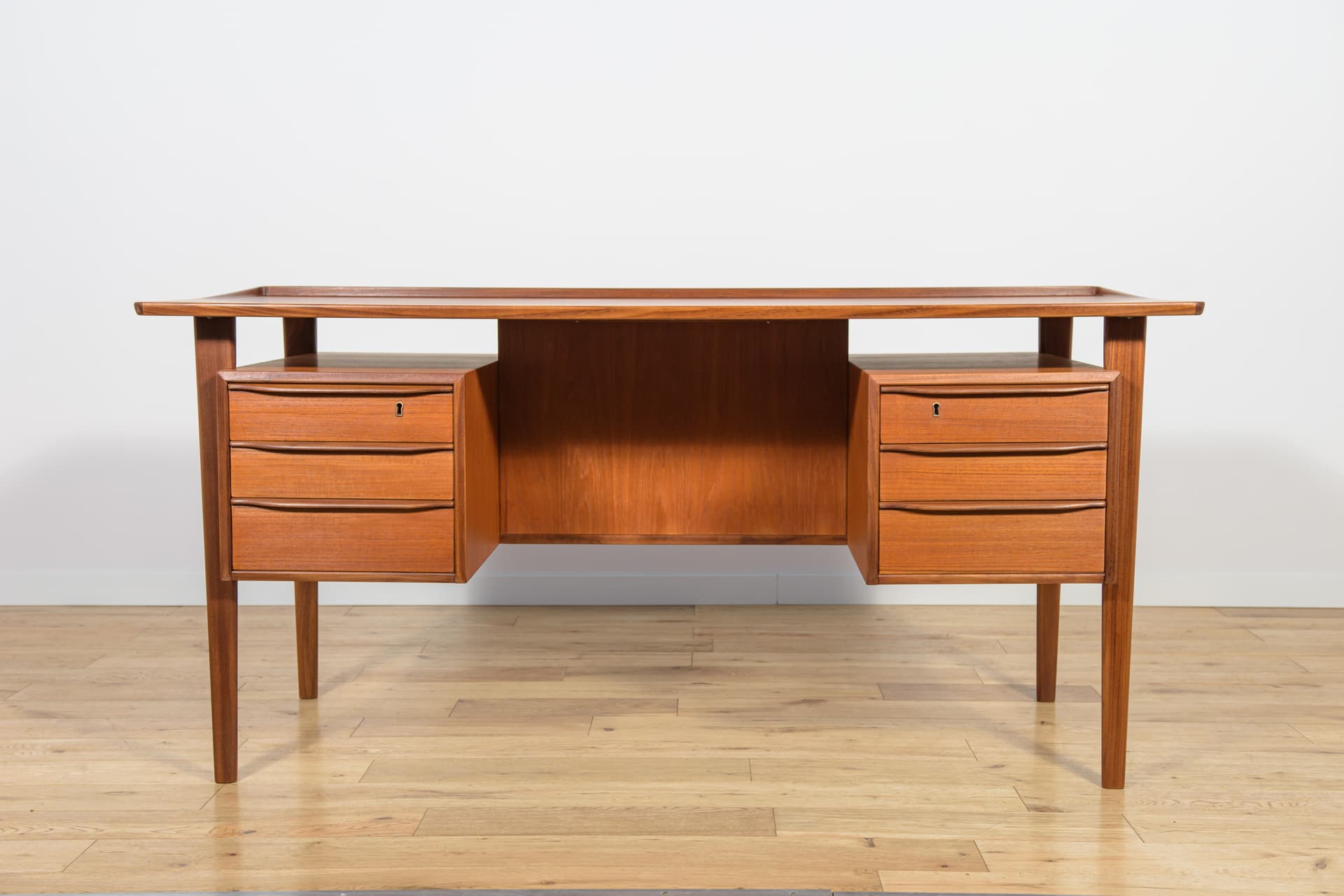 Desk, brown teak, by P. Løvig Nielsen, Denmark, 1960s. - 198168