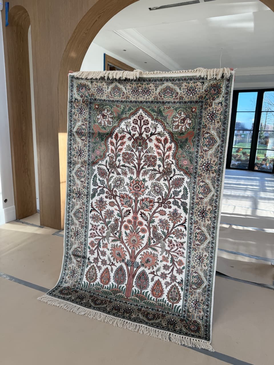 Rug Ghoum, 195x115 cm, ivory silk, India - 198239