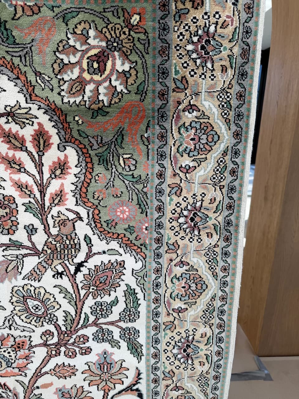 Rug Ghoum, 195x115 cm, ivory silk, India - 198237