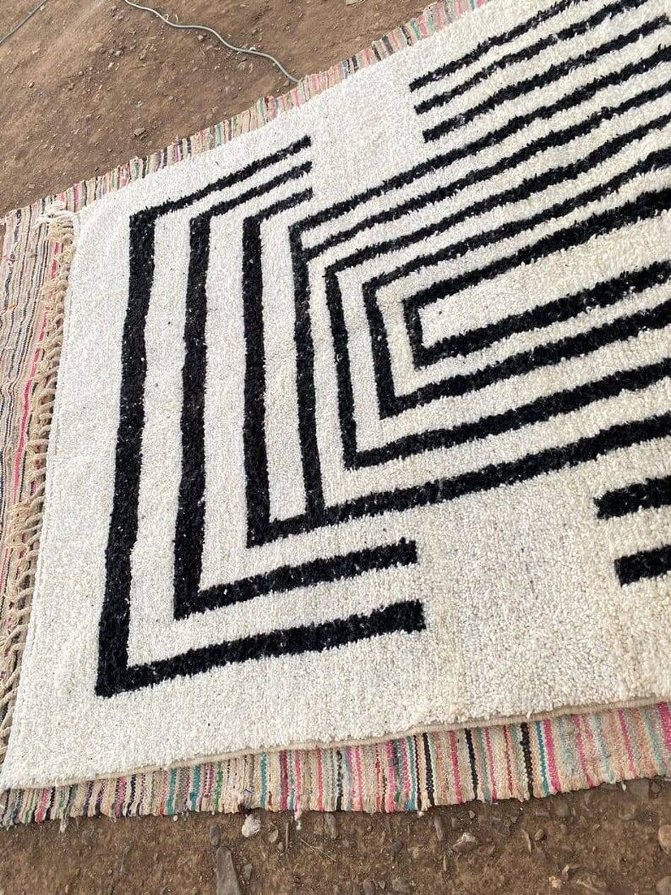 Handwoven rug 100x200 cm, wool, ivory, black, Morocco - 200354