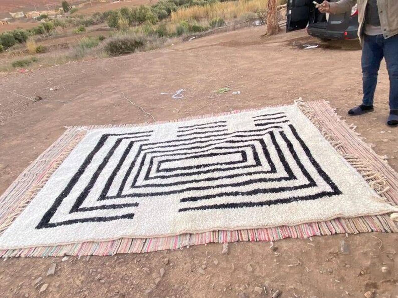 Handwoven rug 100x200 cm, wool, ivory, black, Morocco - 200353