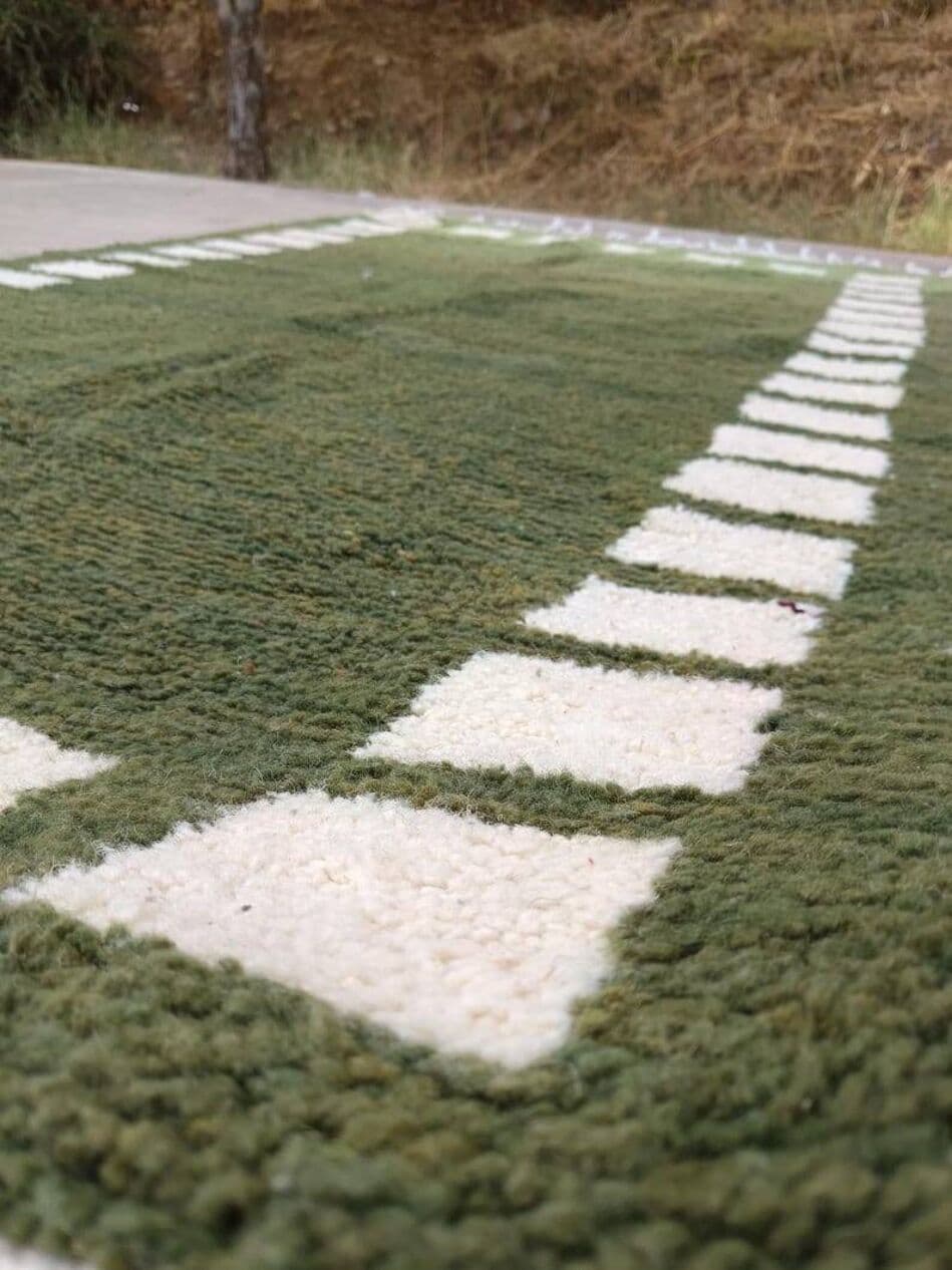 Ręcznie tkany dywan 140x270 cm, wełna, oliwkowy, Maroko - 200197