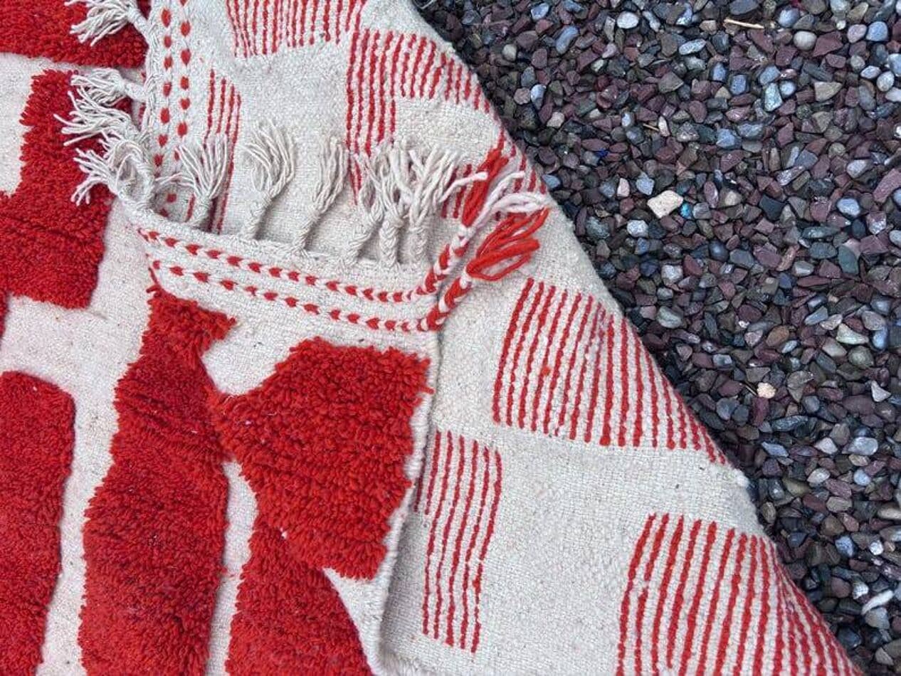 Ręcznie tkany dywan 140x250 cm, wełna, czerwony, Maroko - 200079