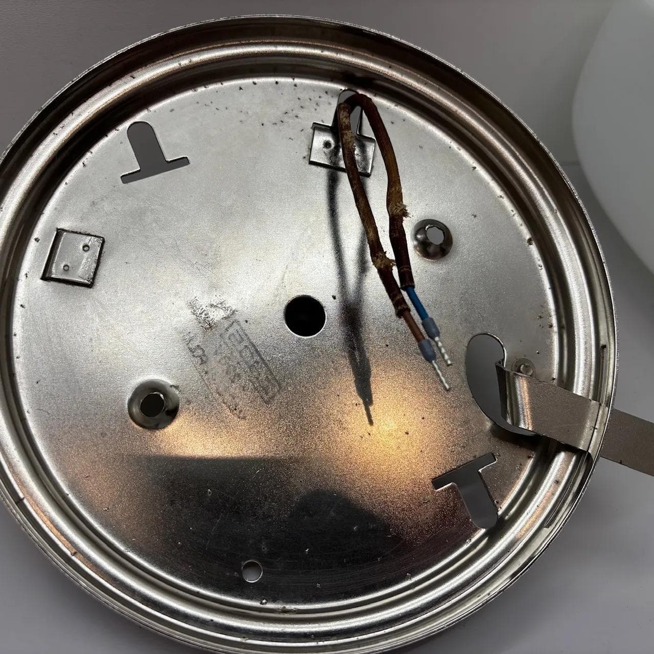 Plafon Bauhaus, szkło białe, metal, Zakłady Sprzętu Oświetleniowego Zaos, Polska, lata 80. - 13946