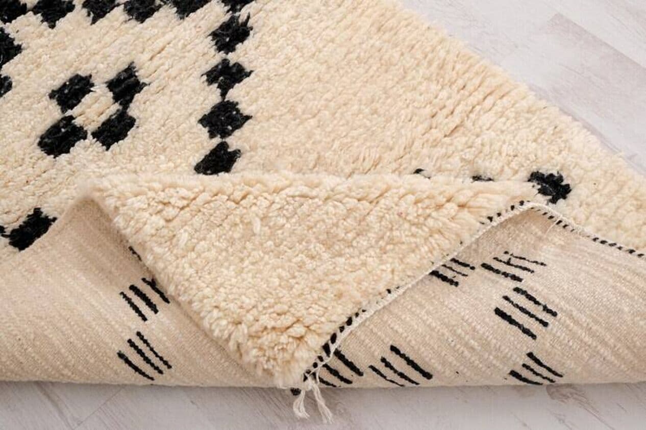 Ręcznie tkany dywan 140x250 cm, wełna, kość słoniowa, czarny, Maroko - 199536