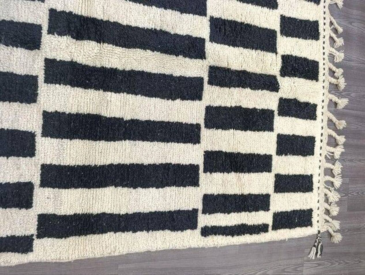 Handwoven rug 150x250 cm, wool, black, ivory, Morocco - 199510