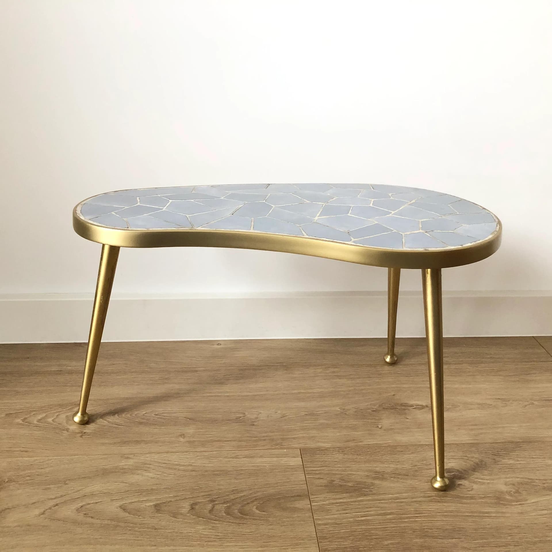 Kwietnik, ceramika jasnoniebieska, aluminium złoty, Niemcy, lata 60. - 14044