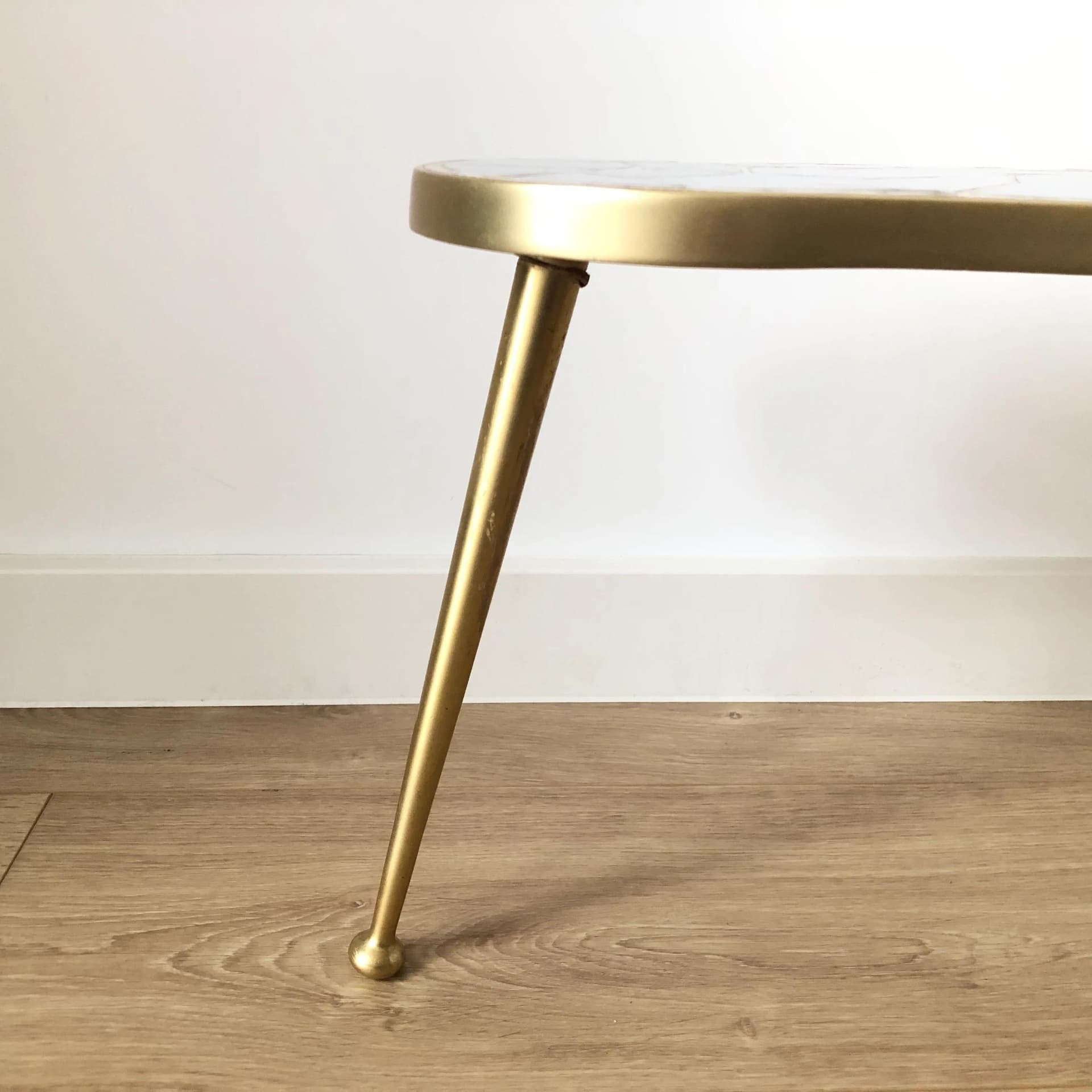 Kwietnik, ceramika jasnoniebieska, aluminium złoty, Niemcy, lata 60. - 14043