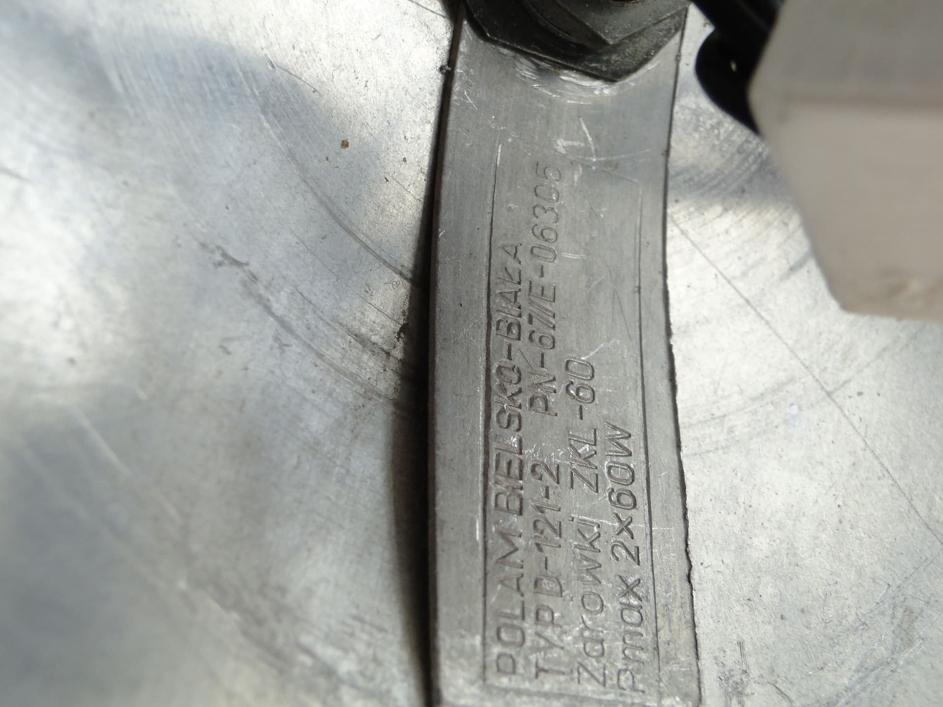 Kinkiet, srebrny, aluminium szczotkowane, Polam, Polska, lata 60. - 1403