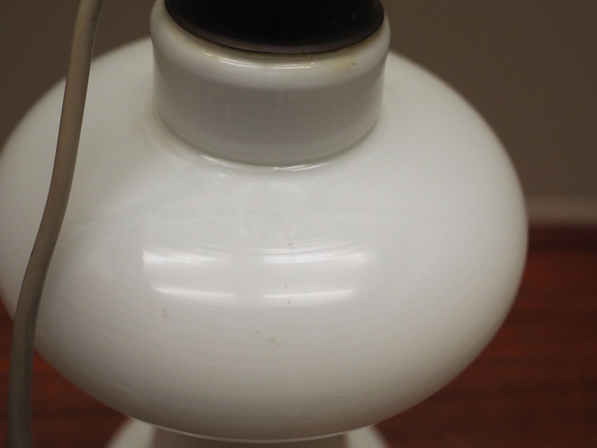 Table lamp, white glass, Denmark, 1970s. - 14367