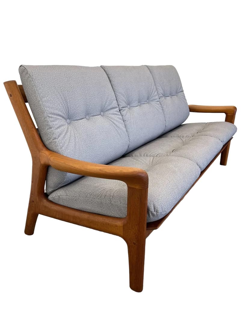 Sofa, jasnoniebieska, teak, proj. G. Thams, Dania, lata 60.