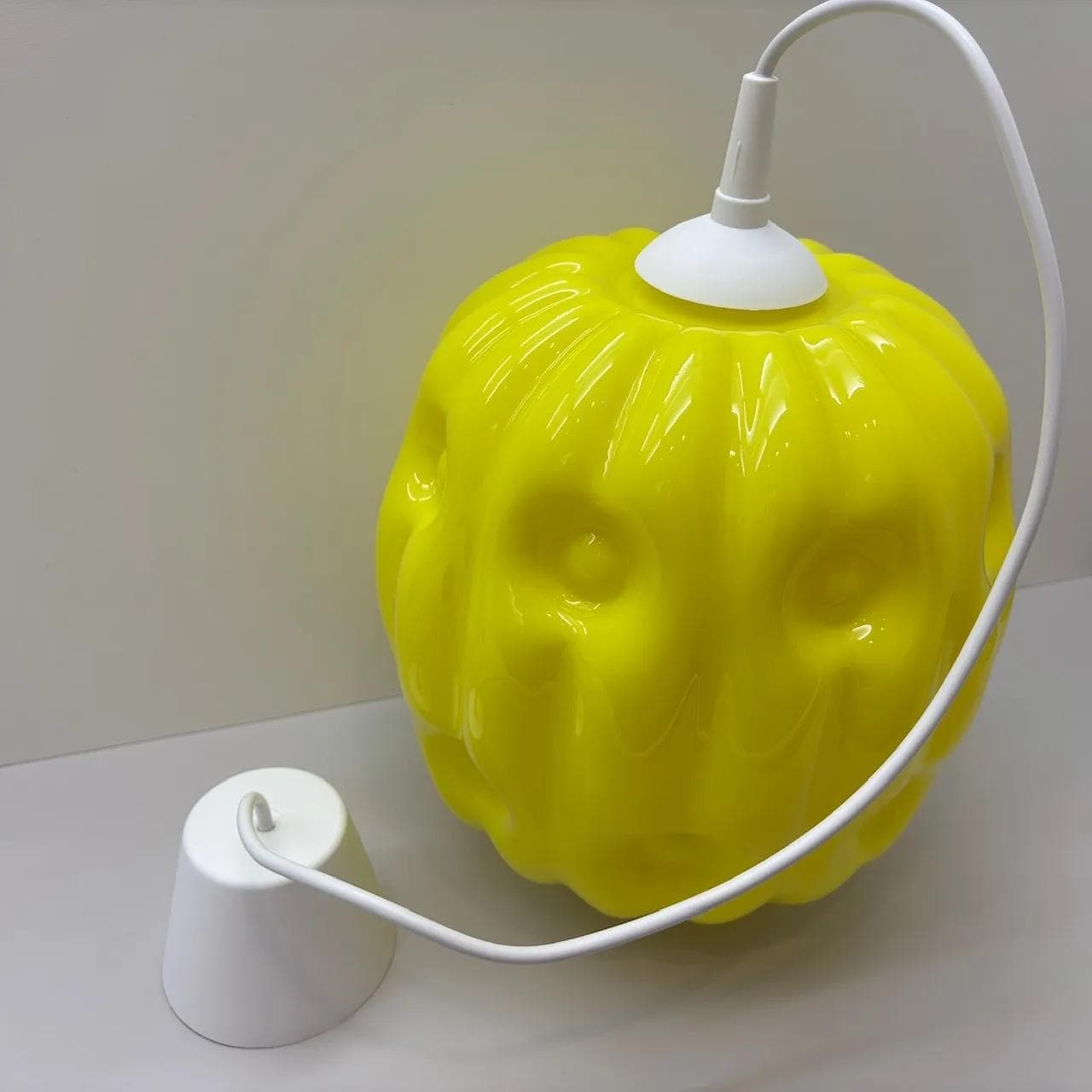 Lampa wisząca, żółty, szkło, Zakłady Sprzętu Oświetleniowego Zaos, Polska, lata 70. - 14138