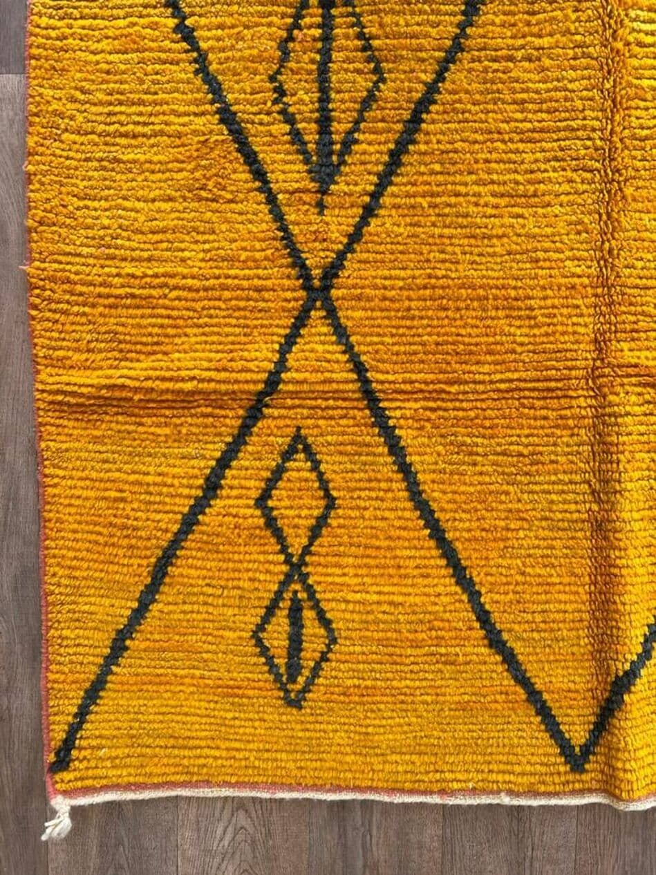 Dywan berberyjski ręcznie tkany wełniany 200x300 cm żółty czarny, Maroko - 202842