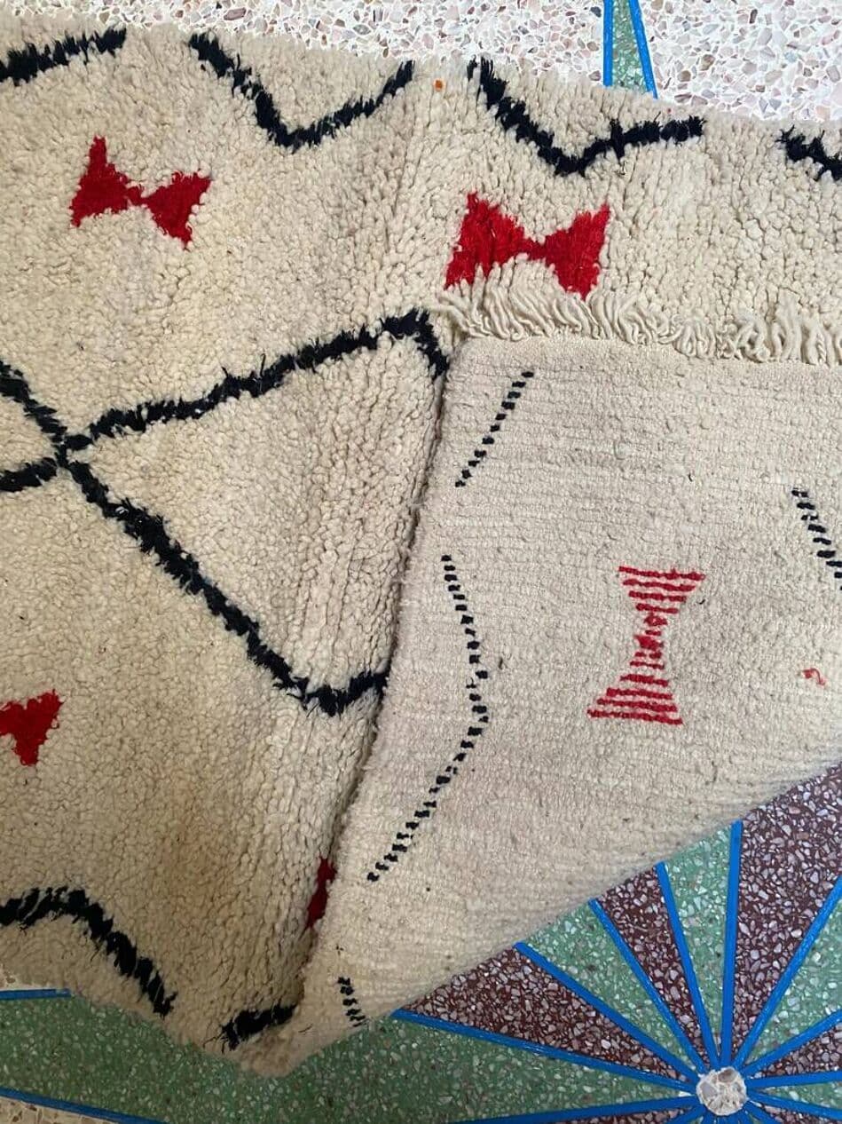 Ręcznie tkany dywan 250x150 cm, wełna, beżowy, czarny, czerwony, Maroko - 202523