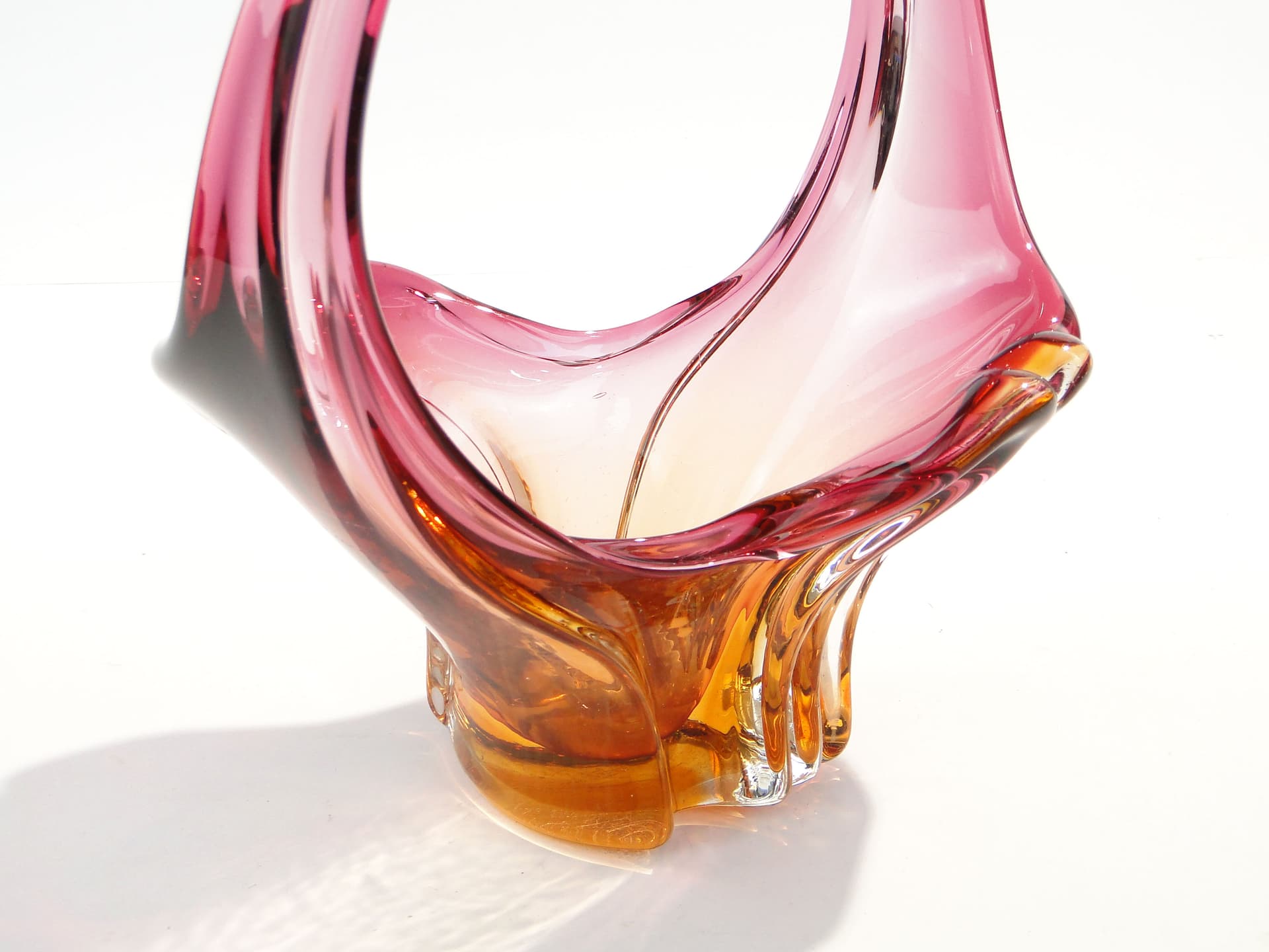 Bowl, pink glass, Val Saint Lambert, Belgium, 1960s. - 1437