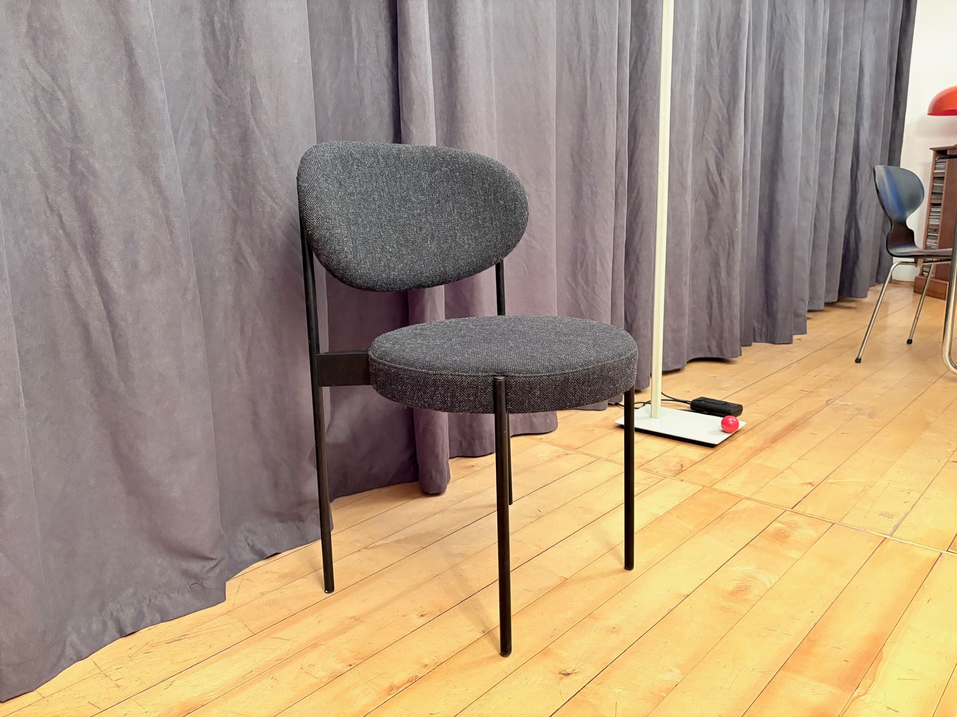 Krzesło 430, szary, proj. V. Panton, Dania - 203351