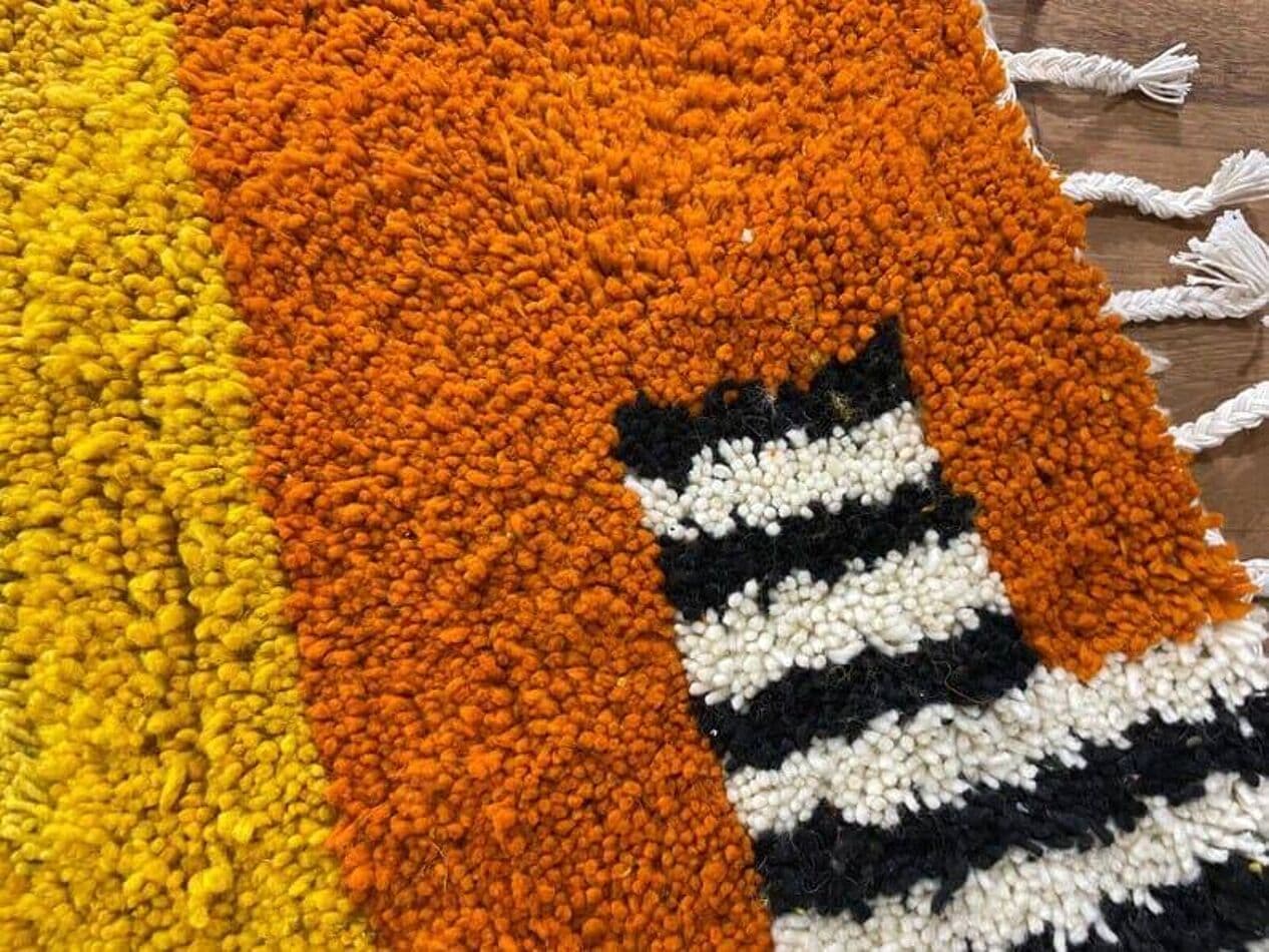 Ręcznie tkany dywan 140x260 cm, wełna, żółty, czarny, biały, pomarańczowy, Maroko - 205470