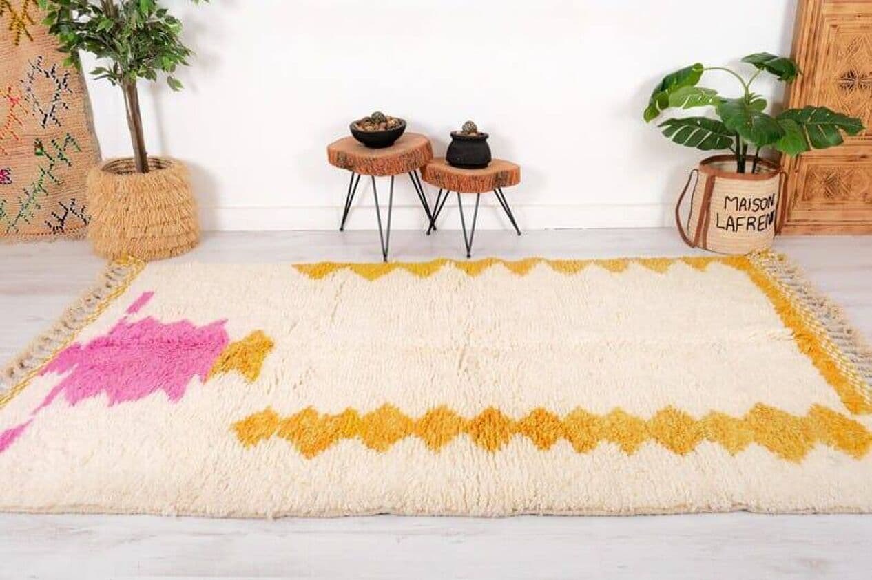 Ręcznie tkany dywan 150x250 cm, wełna, kremowy, różowy, ochra, Maroko - 205170