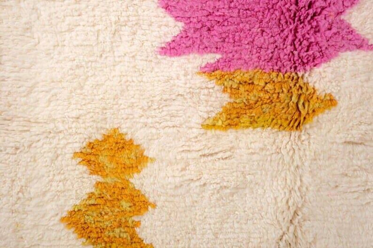 Ręcznie tkany dywan 150x250 cm, wełna, kremowy, różowy, ochra, Maroko - 205174