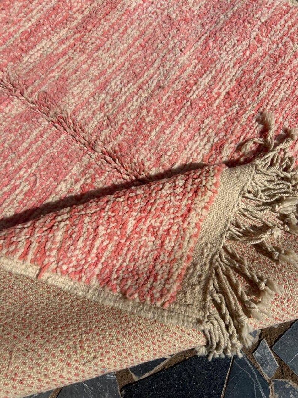 Ręcznie tkany dywan 100x200 cm, wełna, różowy, Maroko - 204430