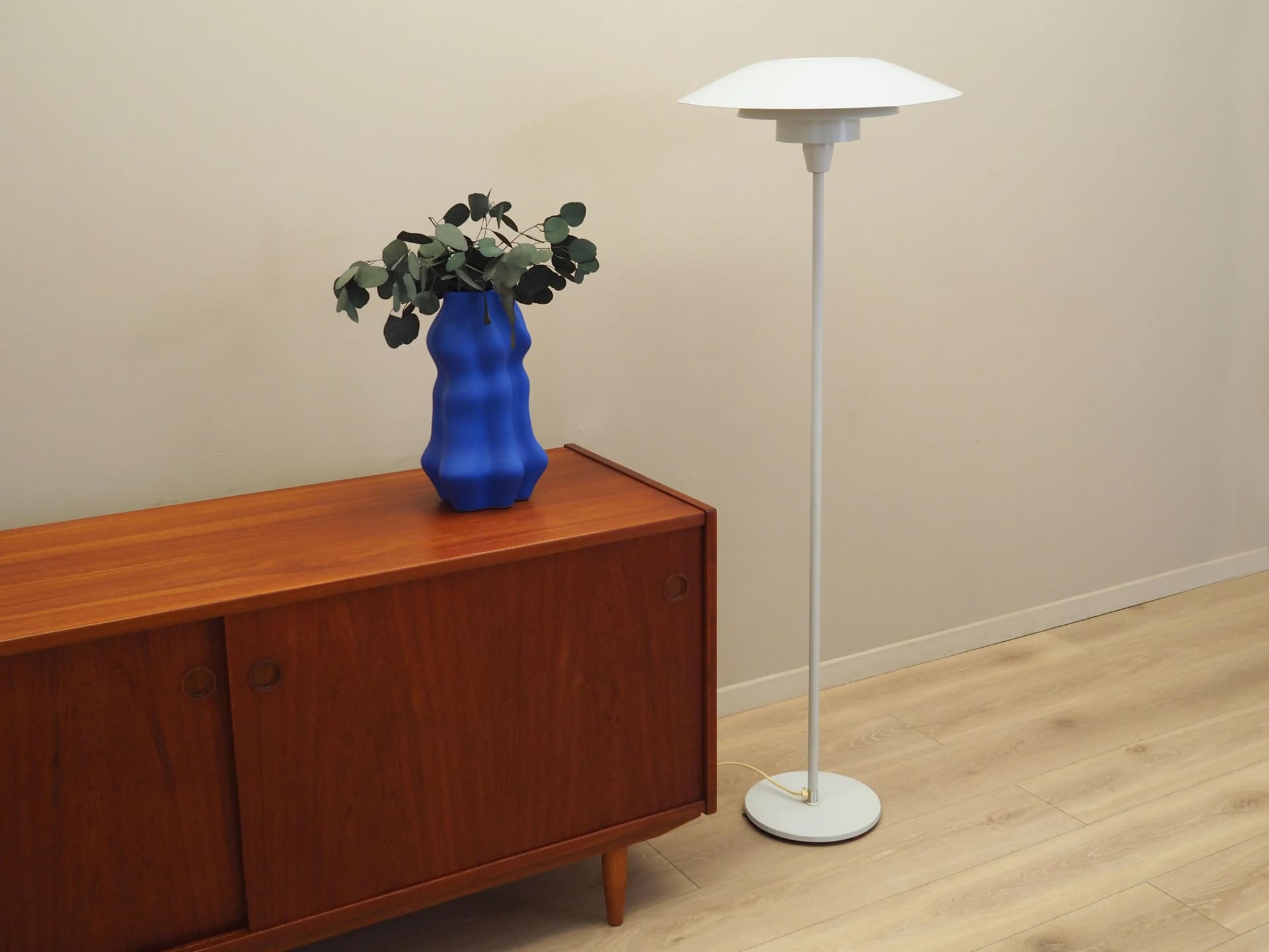 Floor lamp, white metal, by S. Frandsen, Denmark, 1970s. - 14778