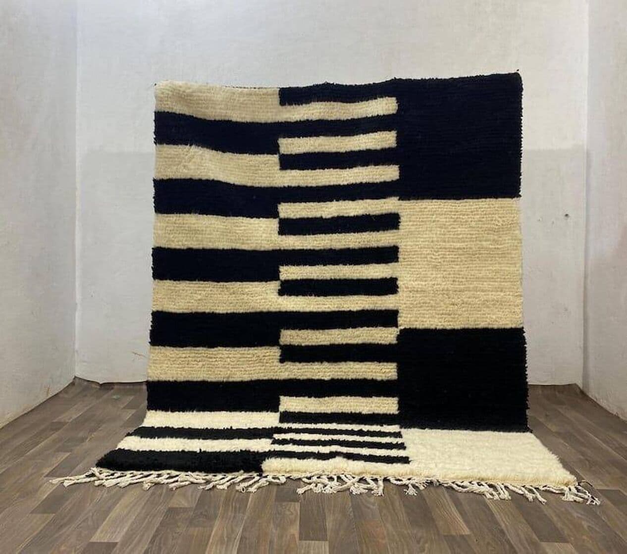 Ręcznie tkany dywan 150x250 cm, wełna, czarny, kość słoniowa, Maroko - 206828