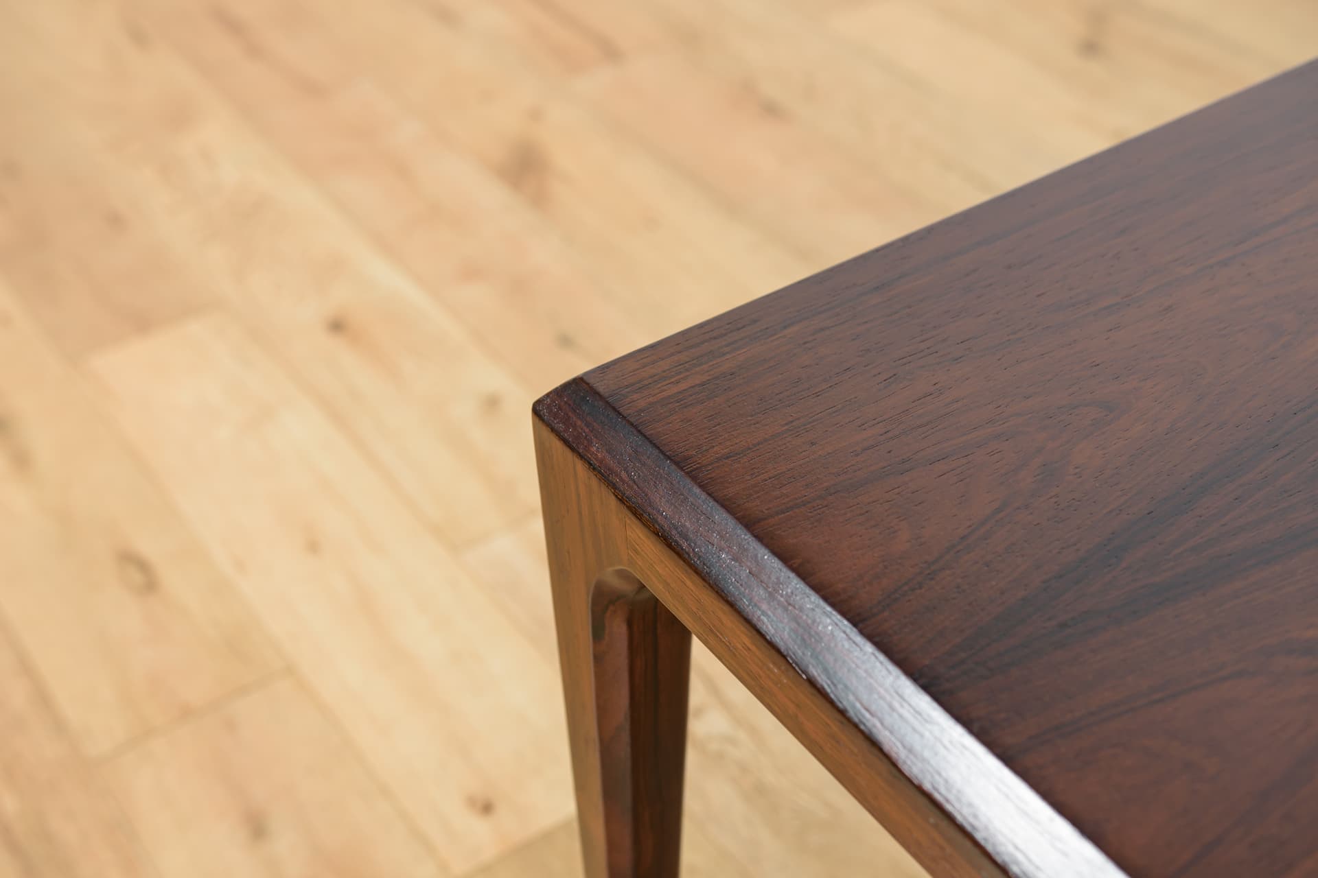 Coffee table, dark brown rosewood, by J. Andersen, Denmark, 1960s. - 205906