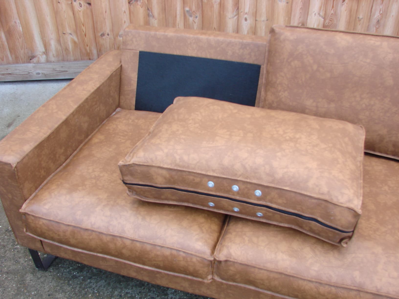 Sofa modernistyczna, brązowy, tkanina, stal czarna, lata 80. - 205996