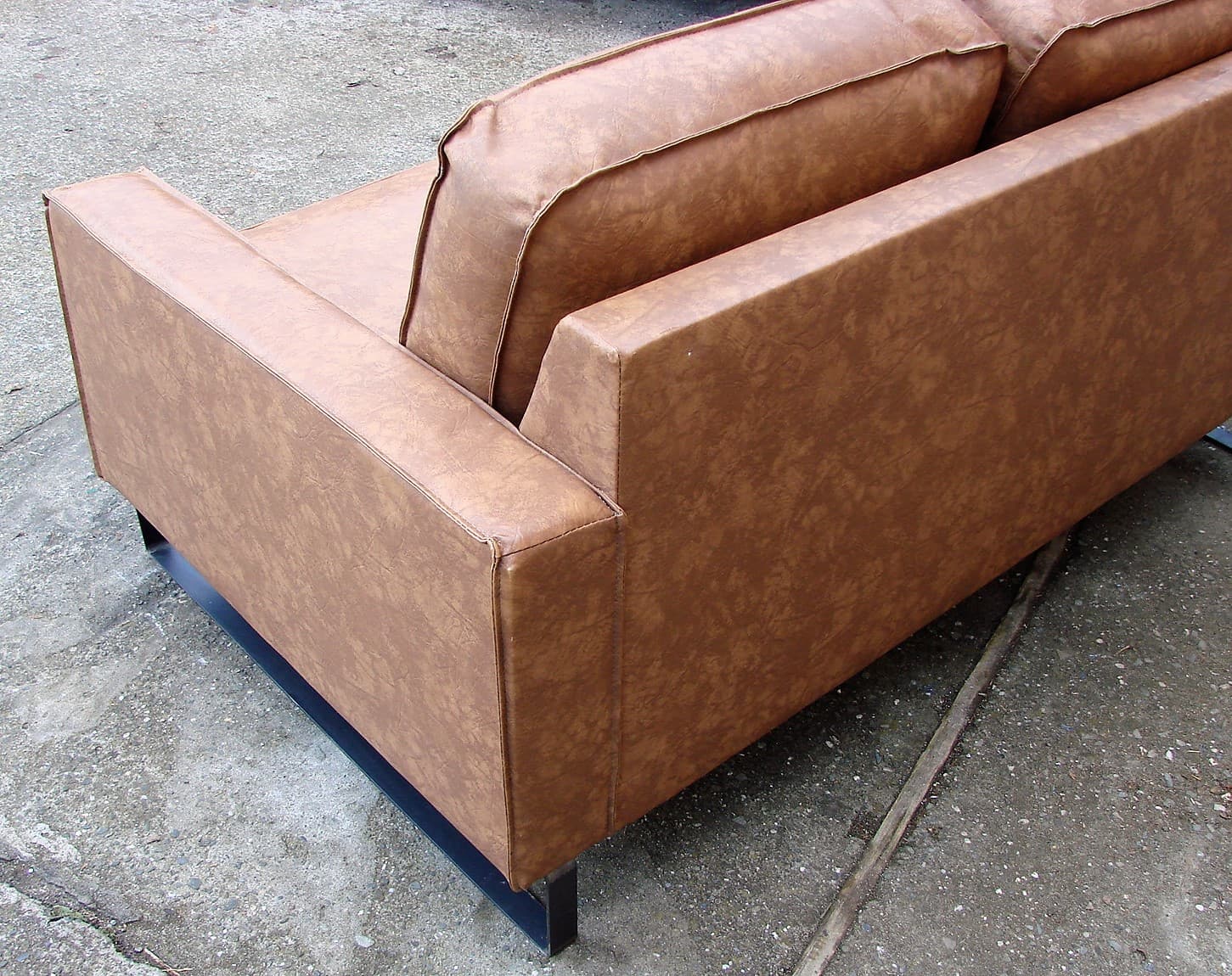 Sofa modernistyczna, brązowy, tkanina, stal czarna, lata 80. - 205997