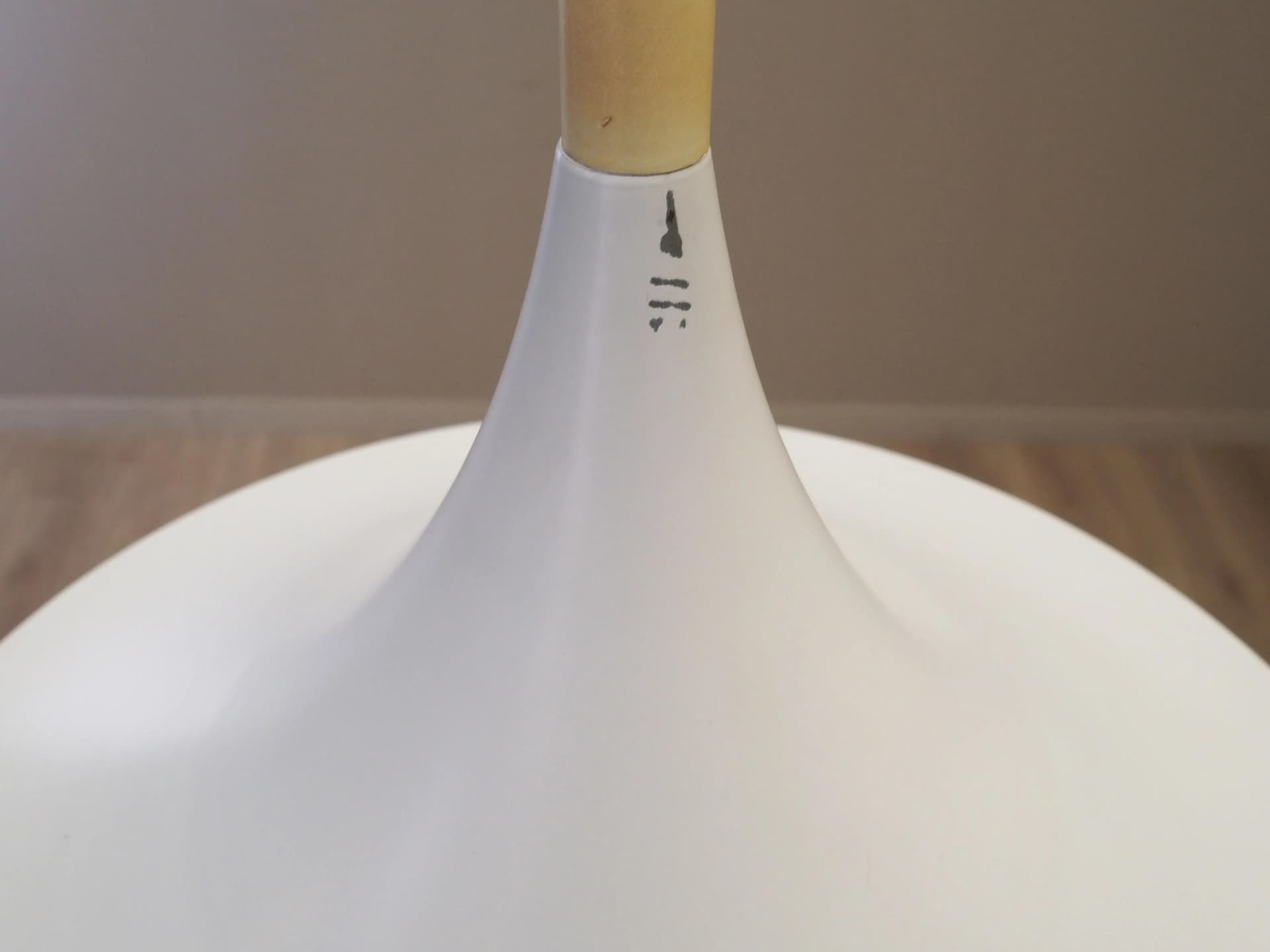 Lampa wisząca, duński design, metal biały, Dania, lata 70. - 14994