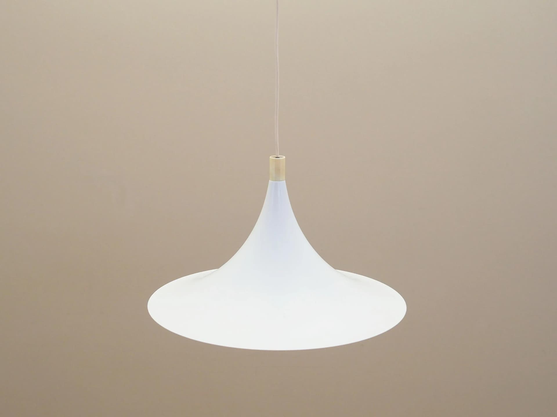 Lampa wisząca, duński design, metal biały, Dania, lata 70. - 14989