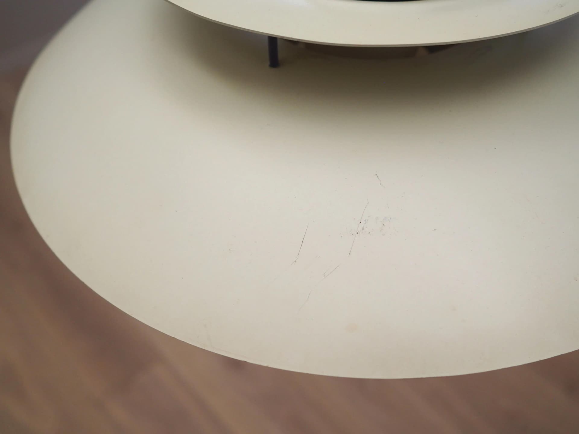 Lampa wisząca PH 5, metal biały multikolor, proj. P. Henningsen, dla Louis Poulsen, Dania, lata 70. - 14987