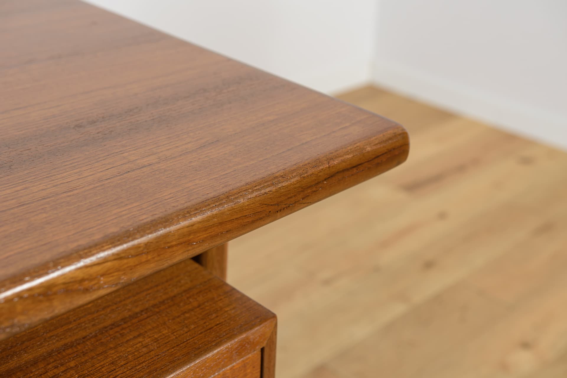 Biurko, teak brązowy, proj. K. Kristiansen, Feldballes Møbelfabrik, Dania, lata 60. - 206469