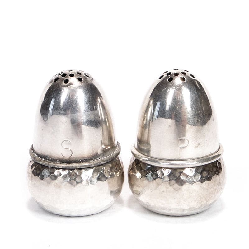 Pair of salt shakers acorn, silver, Sweden, early 20th c.
