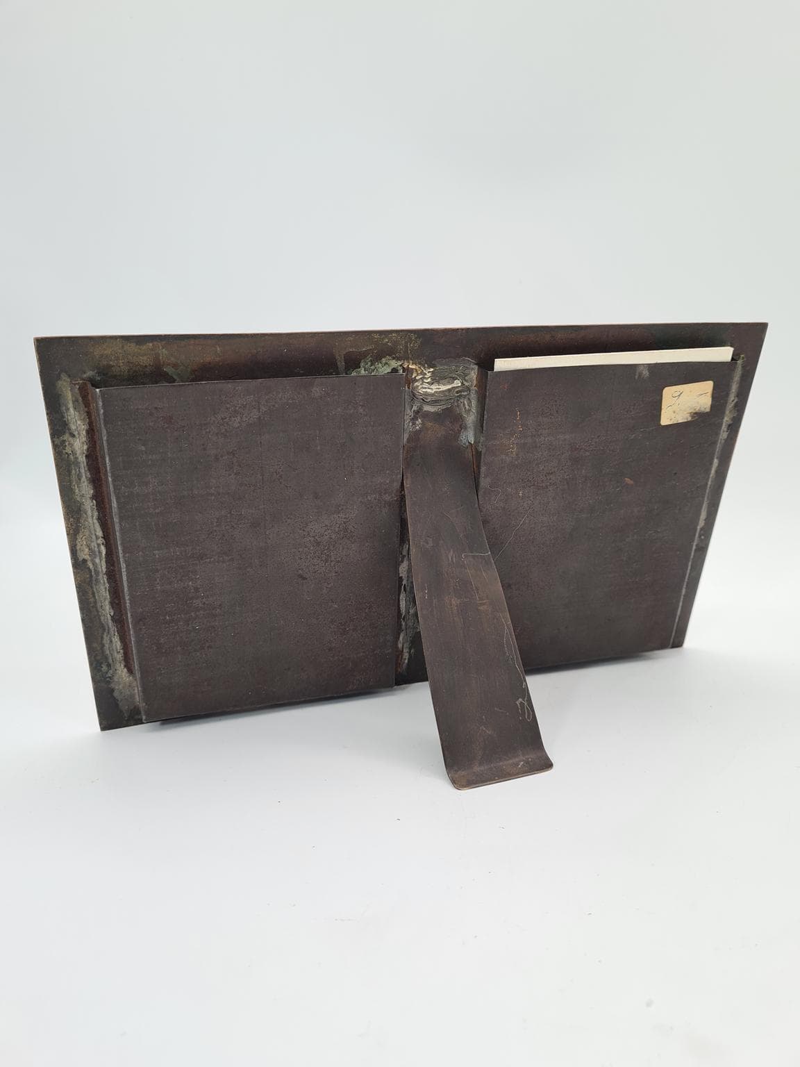 Stara, brutalistyczna, tłoczona miedziana ramka na 2 zdjęcia, lata 70. XX wieku - 207464